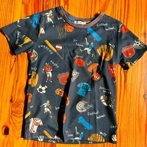 Dolce & Gabbana boys sports themed t shirt size 6